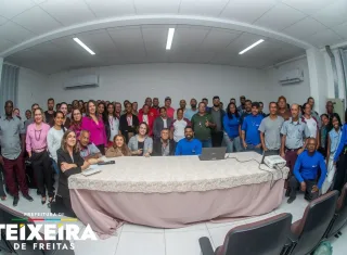 Prefeitura de Teixeira de Freitas promove formação sobre transporte escolar humanizado
