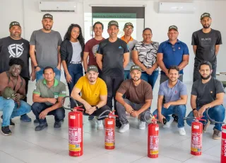 Prefeitura de Teixeira de Freitas promove treinamento de prevenção a incêndios para servidores municipais