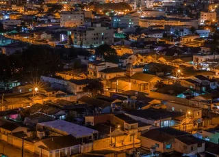Prefeitura de Teixeira de Freitas publica edital para Parceria Público-Privada de iluminação pública