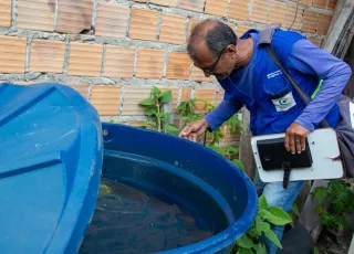 Prefeitura de Teixeira de Freitas realiza ação de combate ao mosquito transmissor da dengue no bairro Liberdade I