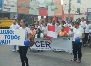 Prefeitura de Teixeira de Freitas realiza caminhada na IV Semana da Pessoa com Deficiência