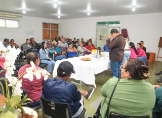 Prefeitura de Teixeira de Freitas realizou reunião com feirantes para ouvir demandas e buscar melhorias nas feiras livres