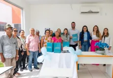 Prefeitura de Teixeira de Freitas reforça compromisso com entrega histórica de aparelhos auditivos a quase 100 beneficiados