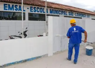 Prefeitura de Teixeira prossegue com obras na Escola Municipal São Lourenço