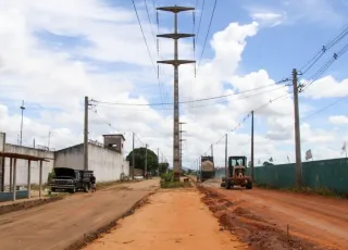 Prefeitura de Teixeira prossegue com pavimentação da Avenida das Galáxias