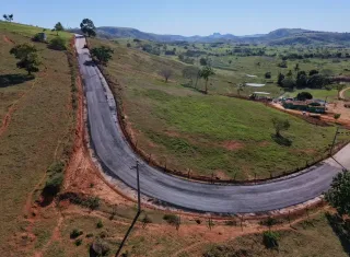 Prefeitura de Vereda amplia projeto e leva asfaltamento da Ladeira Alto da Coruja até a entrada de Massaranduba