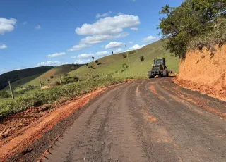 Prefeitura de Vereda intensifica recuperação de estradas após fortes chuvas e prepara vias para a Festa do Bambu Lascado