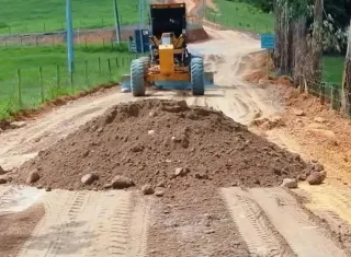 Prefeitura de Vereda intensifica recuperação de estradas vicinais na comunidade Rio Grande