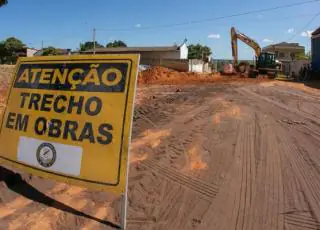 Prefeitura faz obra de drenagem no bairro Caminho do Mar