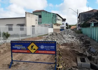 Prefeitura Municipal conclui obras de reparos e nivelamento na Rua Teófilo-Otoni em Mucuri