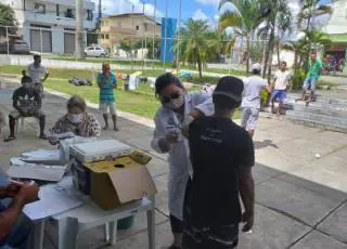 Prefeitura oferece vacina para pessoas em situação de rua