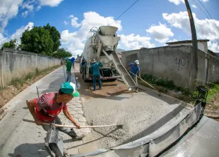 Prefeitura prossegue com pavimentação do Alto do Tancredo; confira