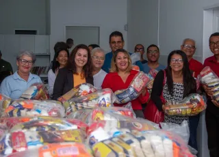 Prefeitura realiza a entrega de cestas básicas a ONGs e associações em Teixeira de Freitas