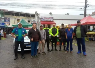 Prefeitura realiza ação integrada para reorganização e melhoria da mobilidade no Mercado Caravelas