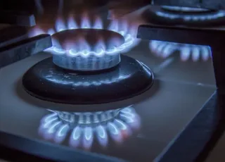 Prepare o bolso - Gás de cozinha fica mais caro na Bahia após reajuste de mais de 15%