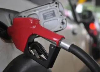 Prepare o bolso - Petrobras anuncia novo aumento da gasolina e do diesel em refinarias