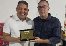 Presidente da Câmara de Teixeira de Freitas é homenageado pela Loja Maçonica Profeta Issa