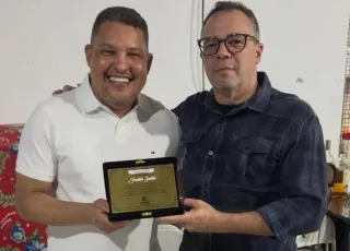 Presidente da Câmara de Teixeira de Freitas é homenageado pela Loja Maçonica Profeta Issa