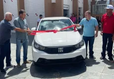 Presidente da Câmara Municipal de Lajedão adquire novo carro com recursos próprios