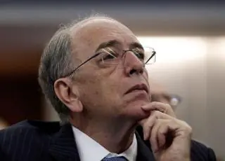 Presidente da Petrobras pede demissão