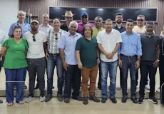 Presidente do SINJORBA Moacy Neves se reúne com jornalistas em Teixeira de Freitas com foco no Congresso Estadual