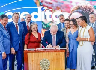 Presidente Lula lança programa de crédito para MEIs, Micro e Pequenas Empresas: “início de um futuro promissor”