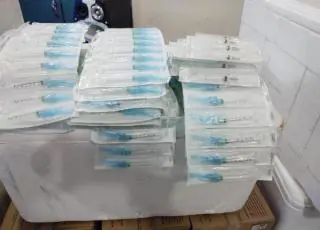 Preso em flagrante por furto de 8,6 mil seringas comete suicídio