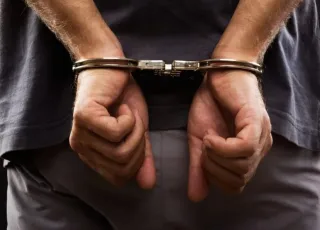 Preso homem envolvido em diversos casos de estelionato na região de Teixeira de Freitas