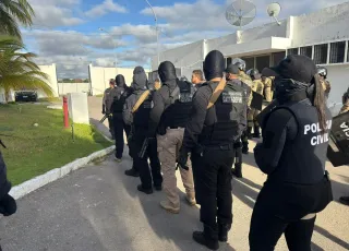 Presos que se passavam por delegados para aplicar golpes via PIX são alvo de operação na Bahia