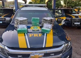 PRF apreende 38 kg de cocaína e veículo com motor roubado em Jequié