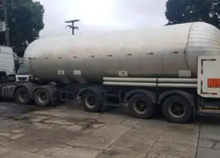PRF apreende semirreboque adulterado na BR 101 em Eunápolis