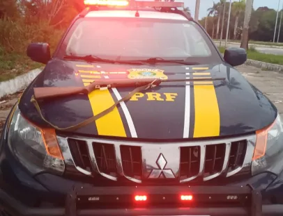 PRF cumpre mandado de prisão e apreende arma e munições em Teixeira de Freitas (BA)