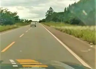 PRF prende condutor totalmente embriagado na BR 101 em Teixeira de Freitas; Veja vídeo
