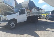 PRF prende homens por comercialização de baterias automotivas roubadas em Teixeira de Freitas