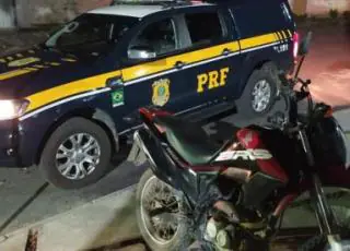 PRF recupera motocicleta roubada e prende homem por receptação em Eunapólis