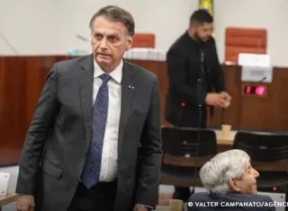 Prisão domiciliar: saiba o que Bolsonaro está proibido de fazer