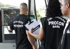 Procon notifica 111 postos de combustíveis e distribuidoras durante operações de fiscalização na Bahia