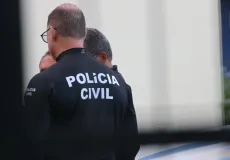 Professor é preso com pornografia infantil no celular na Bahia