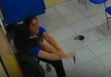 Professora é esfaqueada por aluna dentro de escola