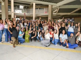 Profissionais da enfermagem recebem homenagem e acolhimento em Teixeira de Freitas