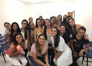 Profissionais da UMMI passam por treinamento para atender recém nascidos na UTIN