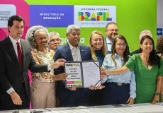 Programa Bahia Alfabetizada integra ação entre o Governo do Estado e municípios para fortalecer educação no ensino fundamental