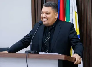 Projeto de lei do vereador Jonatas dos Santos que garante remédios à base de Cannabis medicinal pelo SUS é aprovado em Teixeira de Freitas