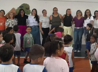 Projeto leva literatura e imaginação para dentro das escolas municipais de Teixeira de Freitas