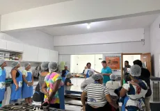 Projeto leva oficinas profissionalizantes gratuitas a comunidades do Extremo Sul da Bahia