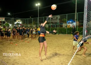Projeto Virando o Jogo abre inscrições gratuitas para aulas de vôlei em Teixeira de Freitas