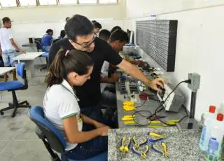 Prorrogadas as inscrições para 9 mil vagas em cursos técnicos de nível médio na rede estadual