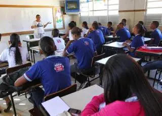 Prorrogadas as inscrições para processo seletivo de professor estadual