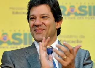 PT indica Haddad no lugar de Lula na disputa presidencial