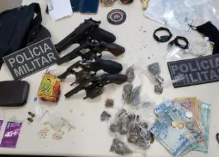 Quatro criminosos morrem em confronto com a polícia, um quinto foi baleado na Bahia